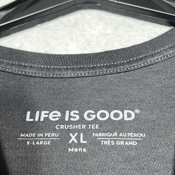 Life Is Good Shirt Mens XL Gray Christmas is my Favorite Color Shirt Sleeve - Picture 8 of 10